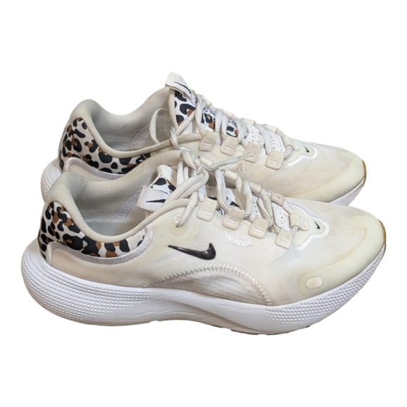 Nike Shoes - Nike React Escape RN white leopard EUC size 8 lightweight running sneakers